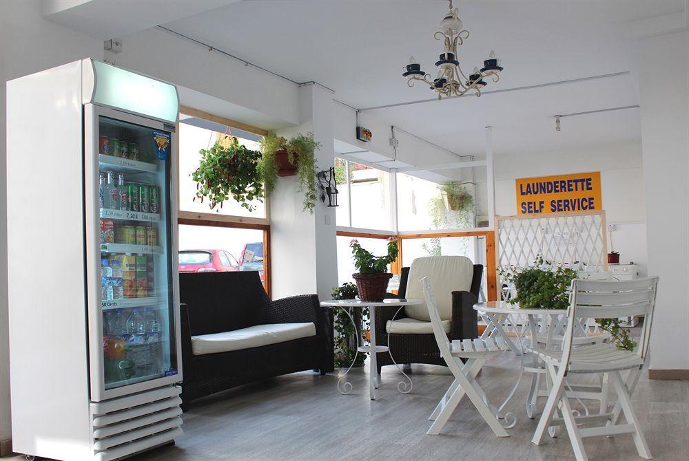 爱诺拉公寓酒店 拉纳卡 外观 照片